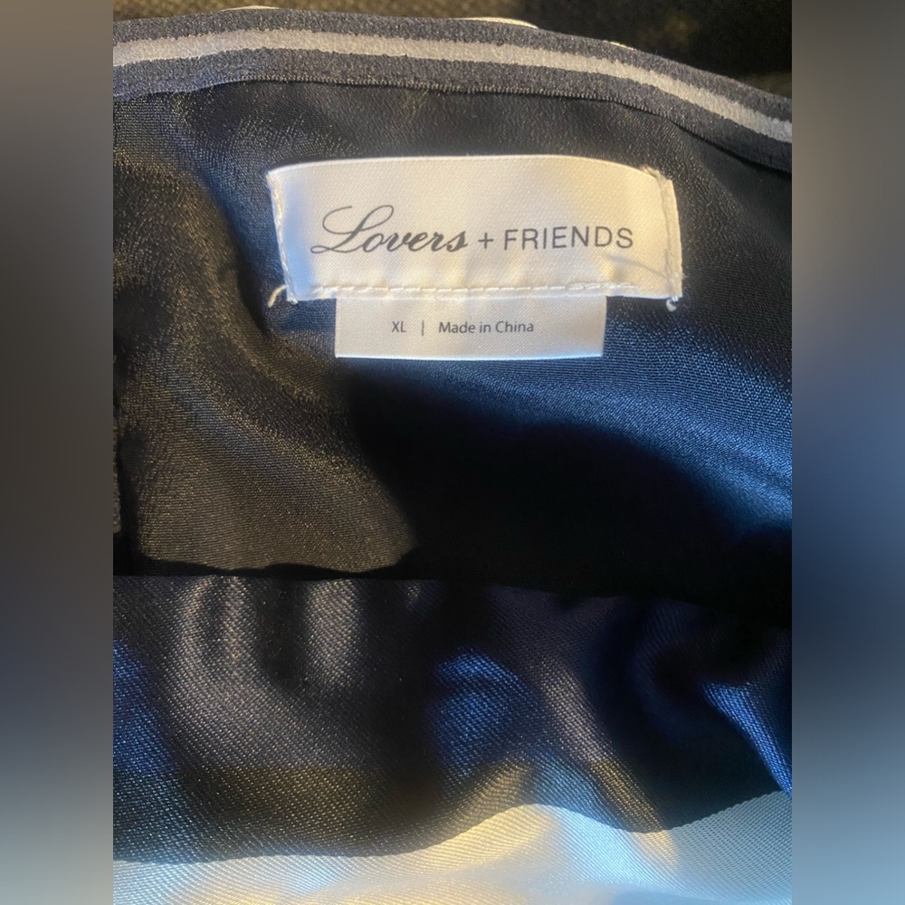 LVERS & FRIENDS RUTH TOP - Picture 7 of 8